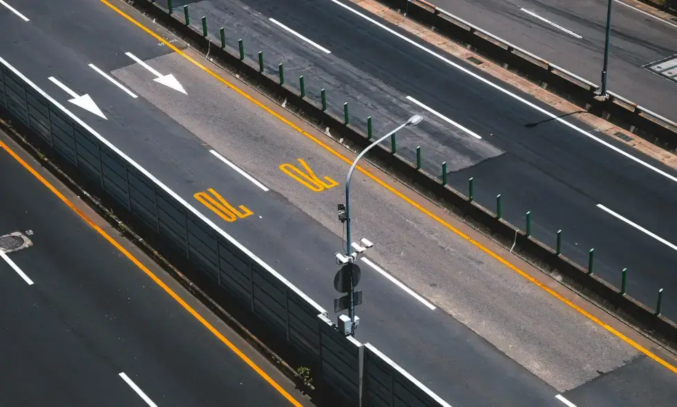 Veliko nesreč in zastojev na cestah M7 in 7.