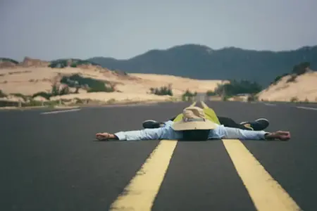 Un blocaj de patru kilometri în direcția autostrăzii M1.